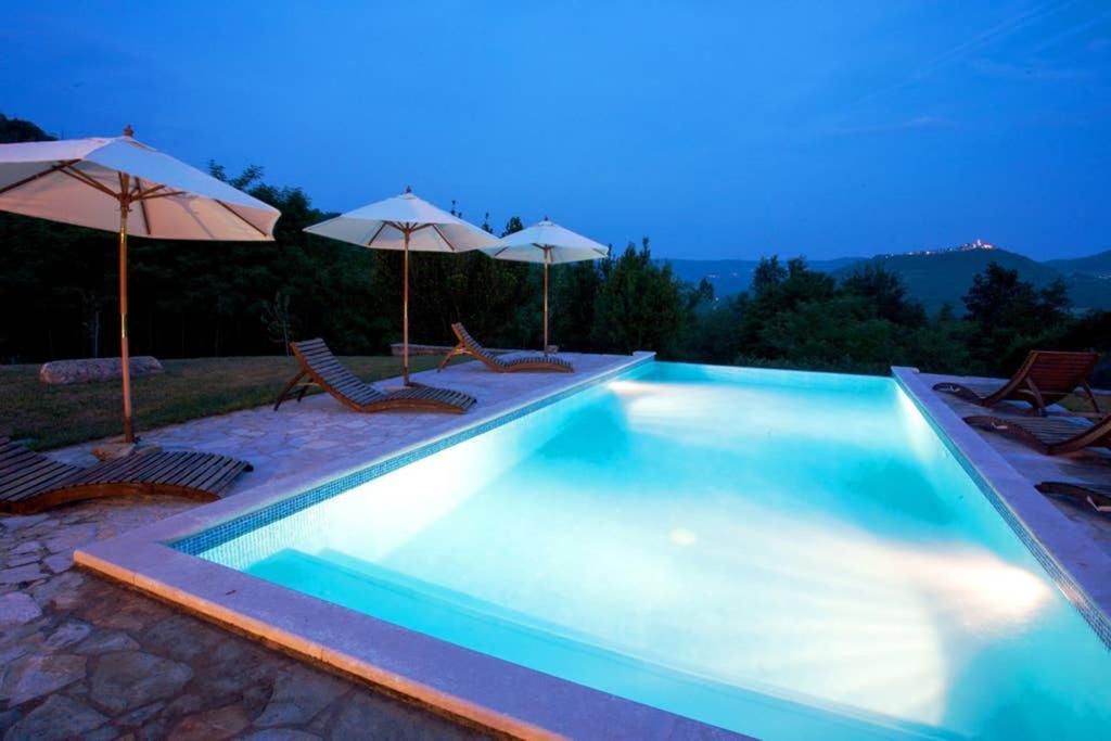 Villa Bazjaki - Beautiful Stone Villa In Istria With Private Pool Ливаде Экстерьер фото